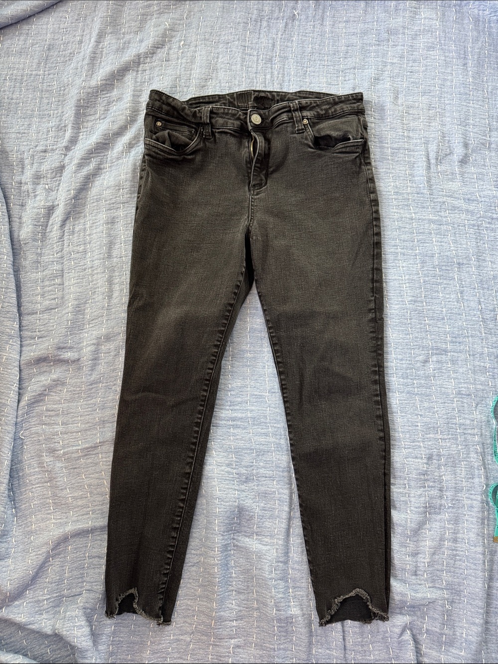 Kut from the Kloth Black Skinny Jeans with Raw Hem